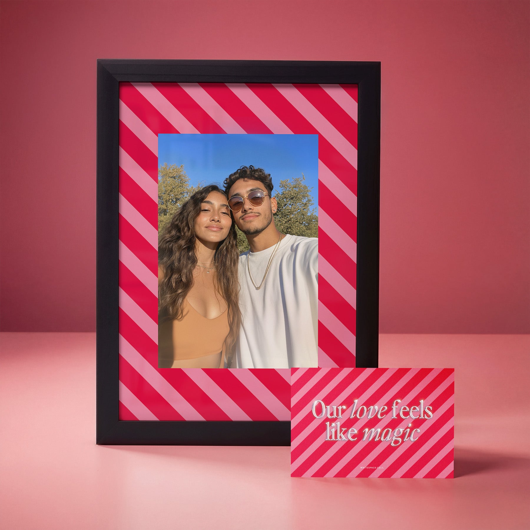 מסגור קלאסי לולנטיין - מתנה ליום האהבה 2026